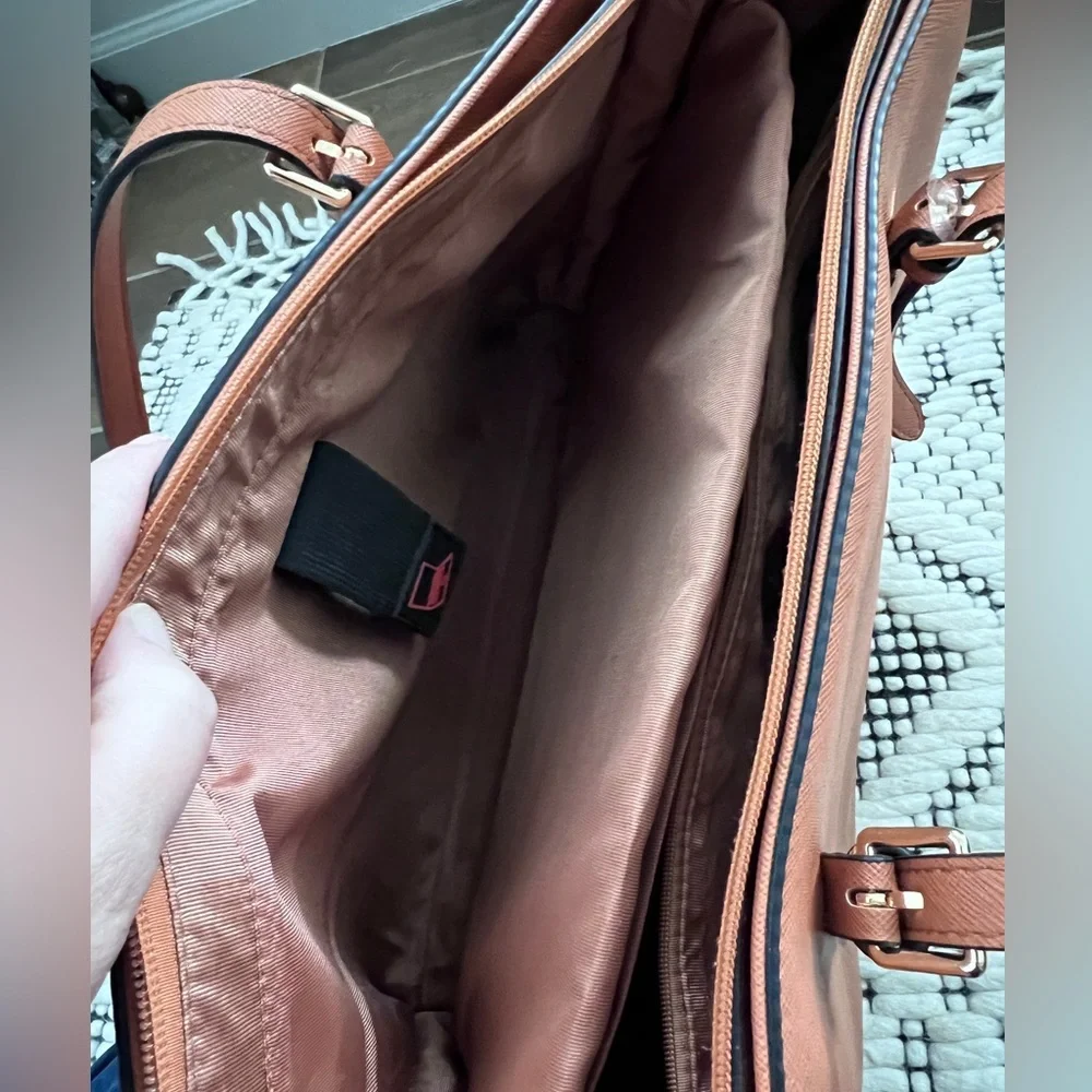 Laptop Bag Caramel Waterproof 15.5 inch